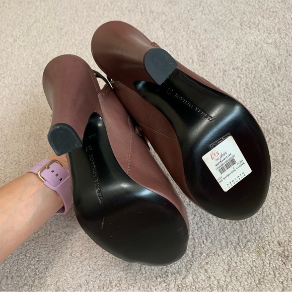 Bottega Veneta Taupe Leather Heels Sandals Women’s Size 37 (US 6.5) Retail $860 - Picture 10 of 14